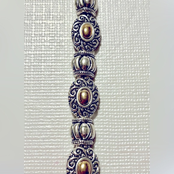 NEW SILVER And GOLD TONE BRACELET PERIWINKLE BY BARLOW With TAG - Picture 3 of 10